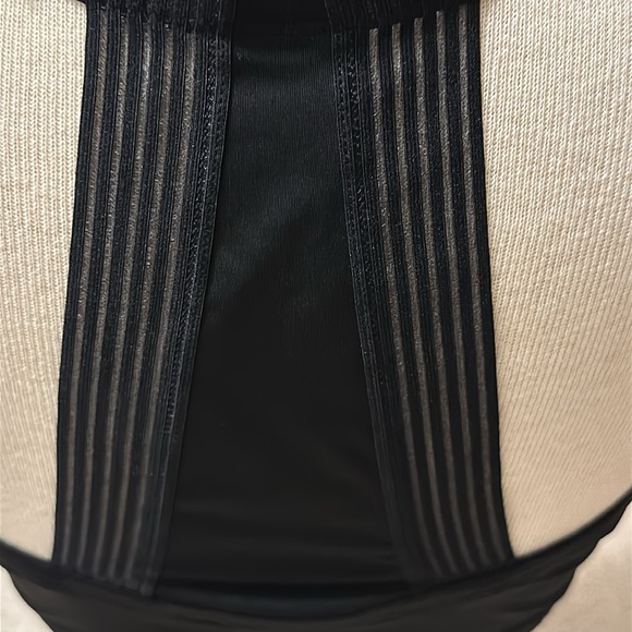 Vince Camuto lightly padded underwire razor back bra front closure size … - Picture 4 of 9